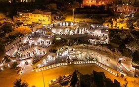 Signature Cave Premium Suites